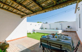 2 Bedroom Lovely Home In Villanueva Del Rio Y M